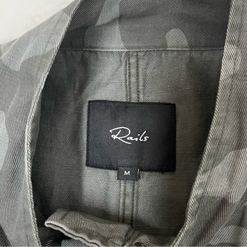 Rails Collins Camo Rose Patch Button Up Jacket Si… - image 4